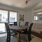 Sea View Flat W Balcony 10 Min To Budva Beach
